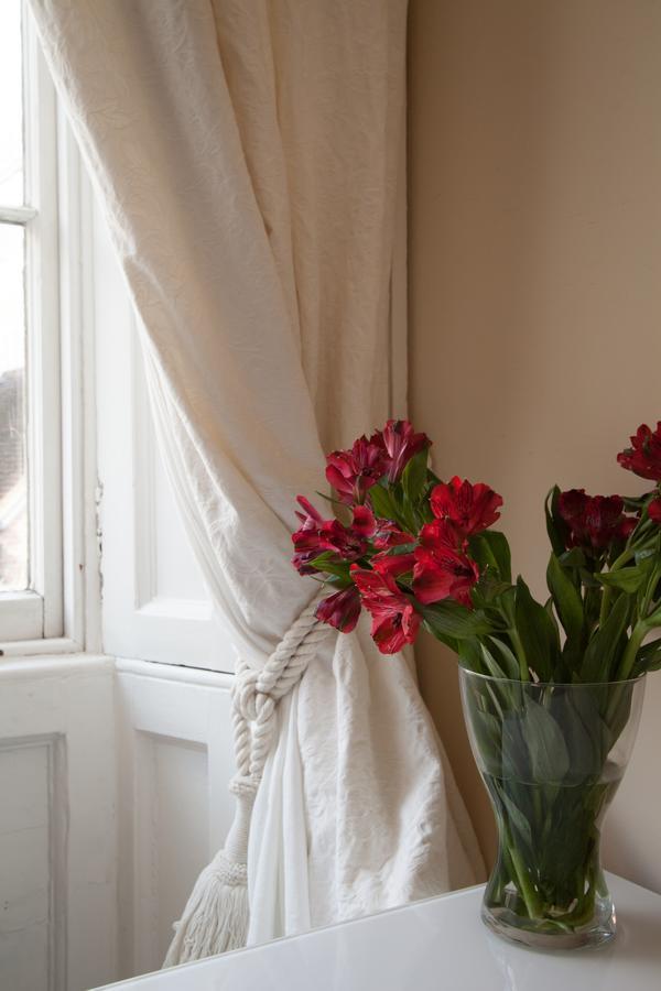 솔즈베리 Loder House B&B 외부 사진