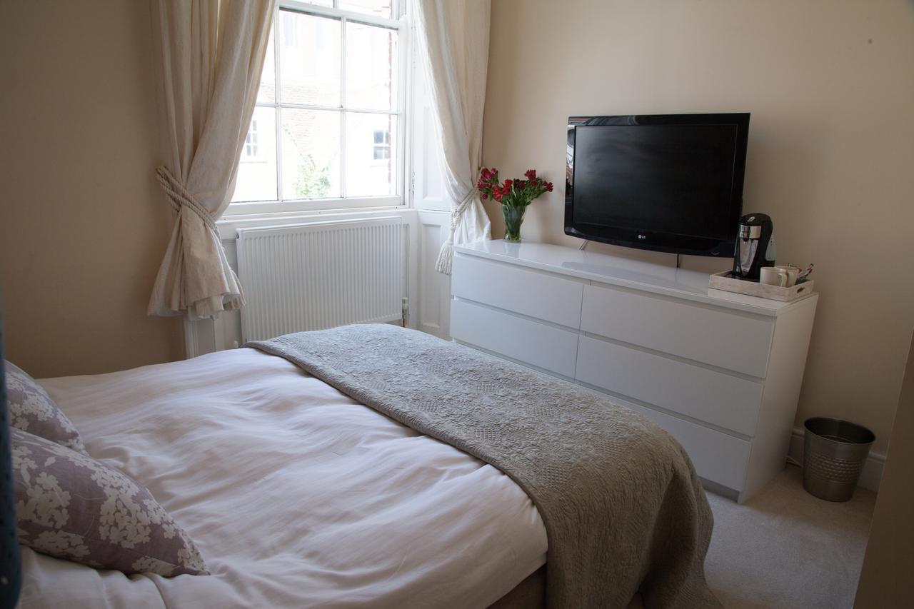 솔즈베리 Loder House B&B 외부 사진